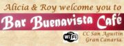 Cartel de bienvenida de Alicia y Roy en "Bar Buenavista Café San Agustín", con mención a WiFi gratis y ubicación en Gran Canaria.